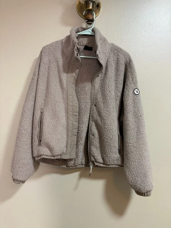 VUORI sherpa jacket - Picture 4 of 10